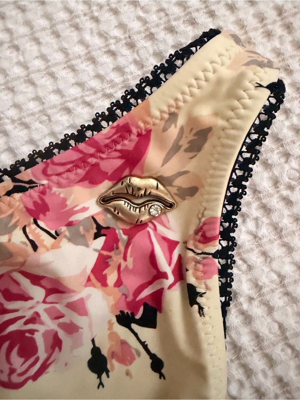 Vintage Betsey Johnson Floral Cutout Mono-kini Swimsuit - Cream, Pink, Black - Picture 3 of 4